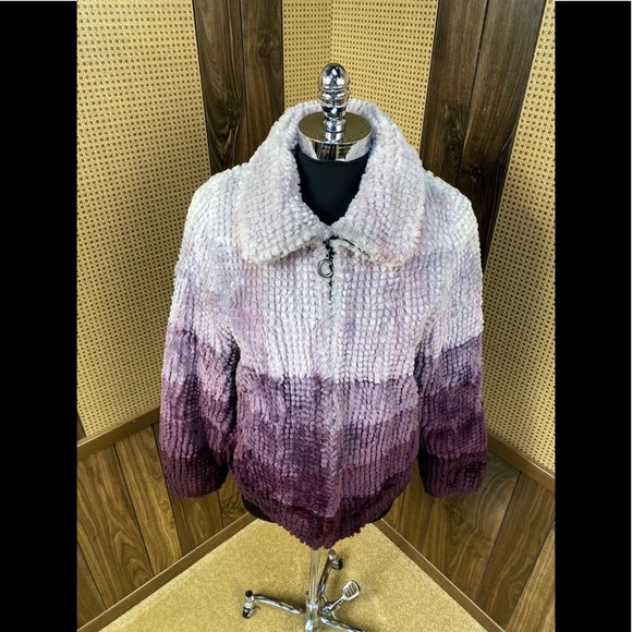 JEAN CRISAN FOURRURE MADE IN CANADA DYED PURPLE OMBRE SHEARED BEAVER FUR JACKET - Picture 2 of 9